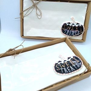 Mud pie set of 2 Halloween snack plates